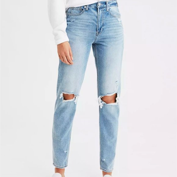 American Eagle Outfitters Denim - American Eagle Ripped Mom Jean size 0 R